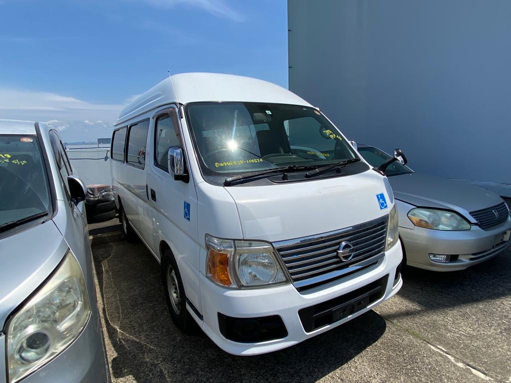 2010 NISSAN CARAVAN BUS